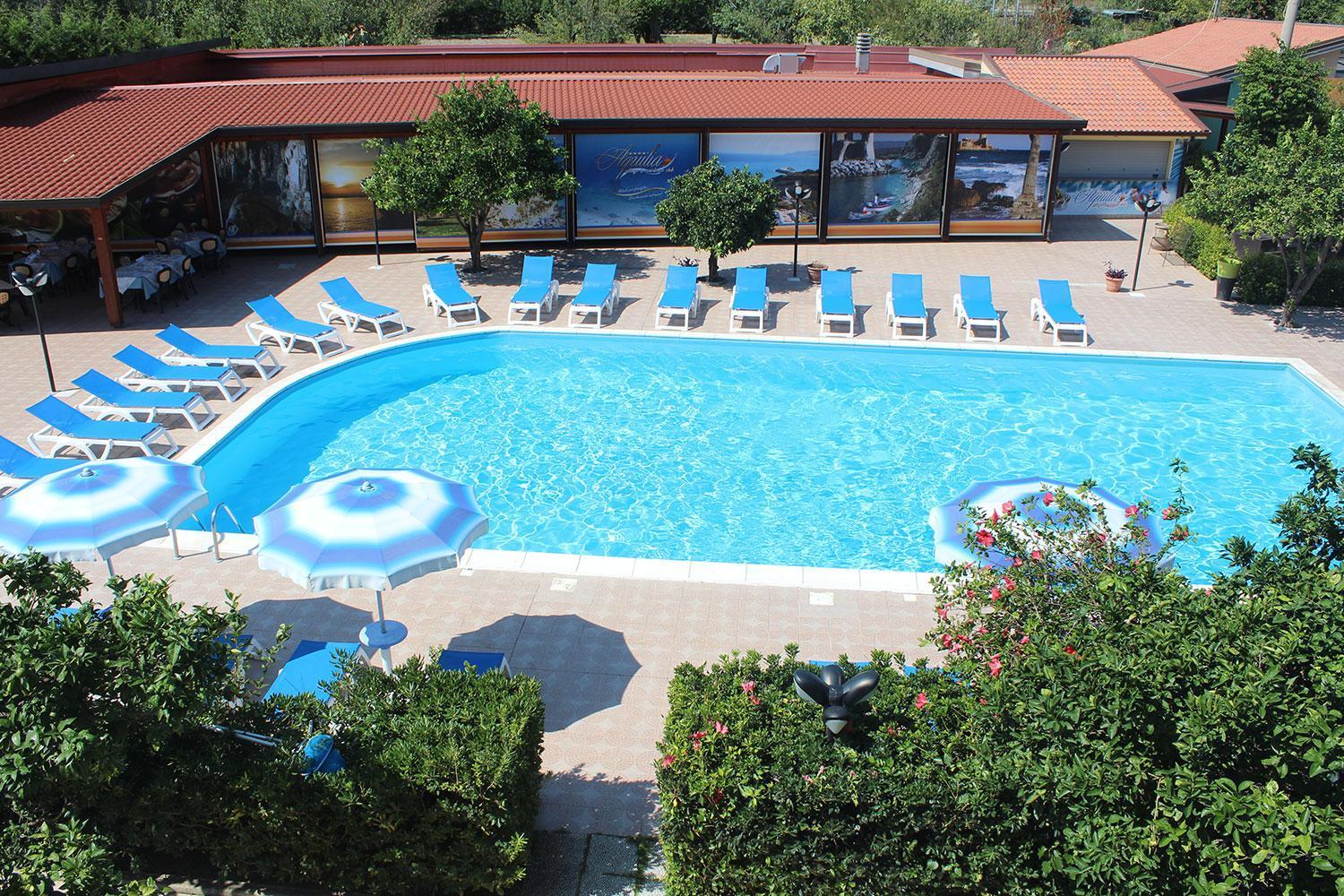 Club Esse Aquilia Beach Village Badolato Marina Exterior photo